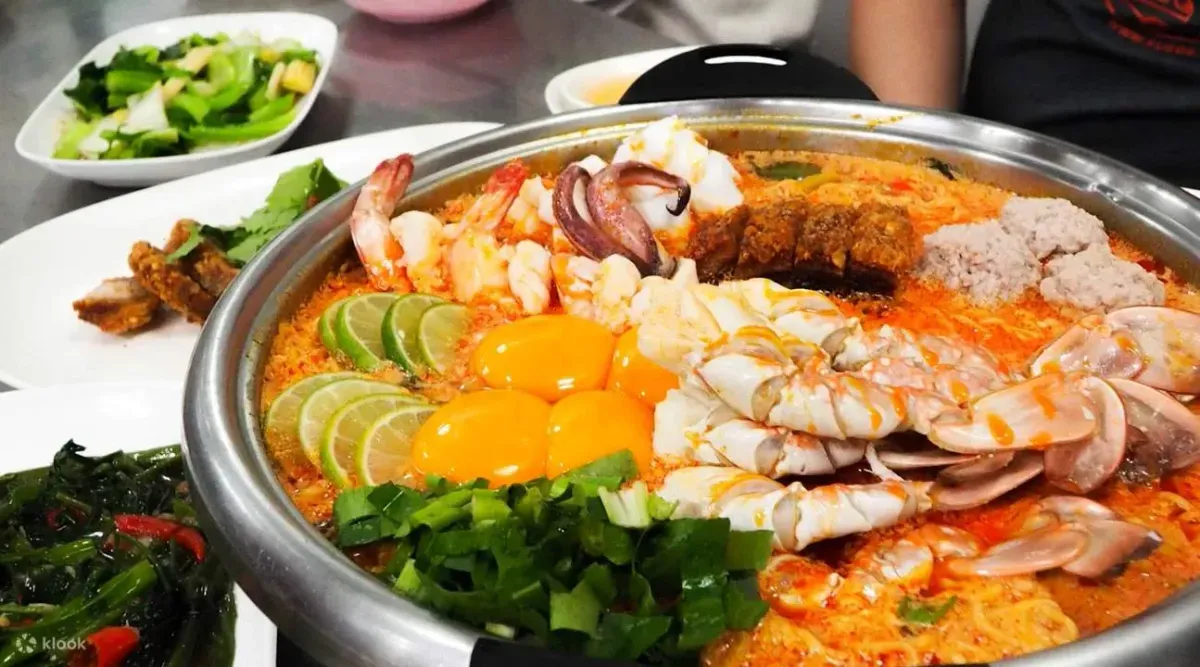 Photo from Holicay - Holicay's Recommendations: 10 Must-Eats For First-Timers In Bangkok